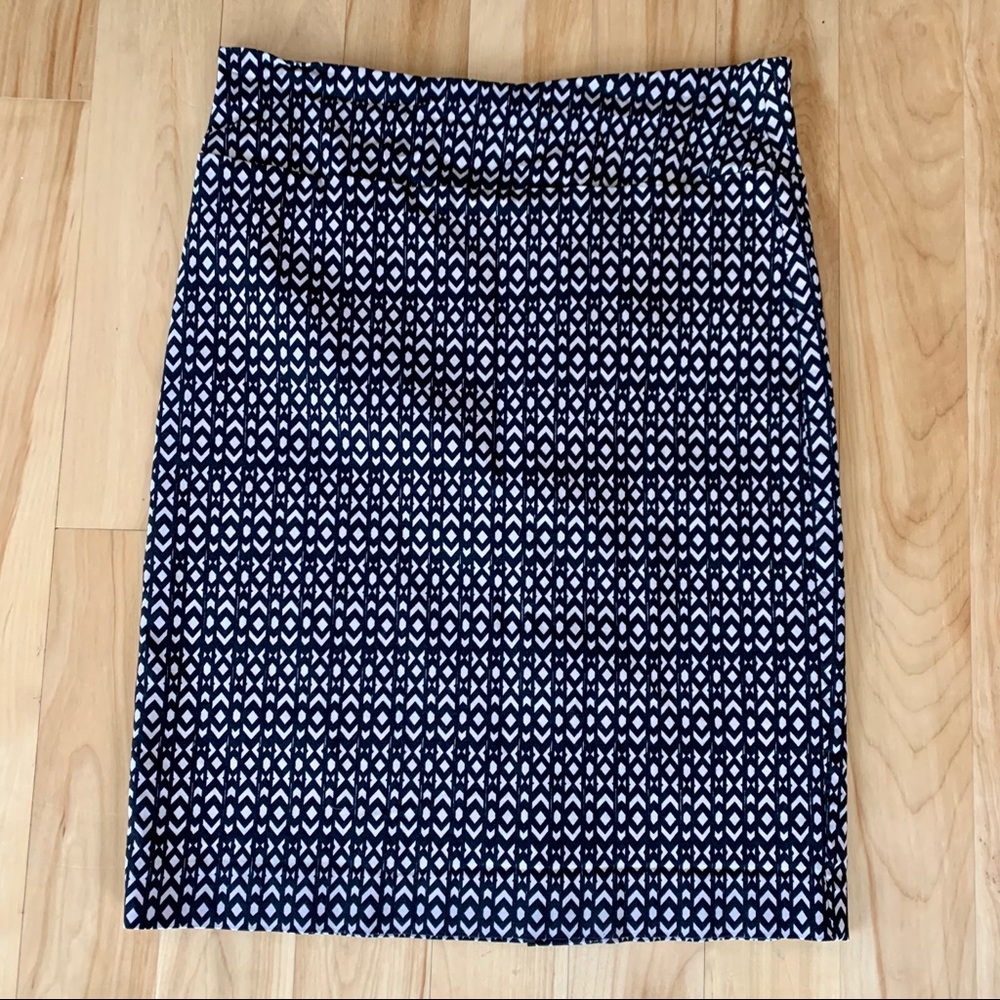 Margaret M Stretch Pencil Skirt